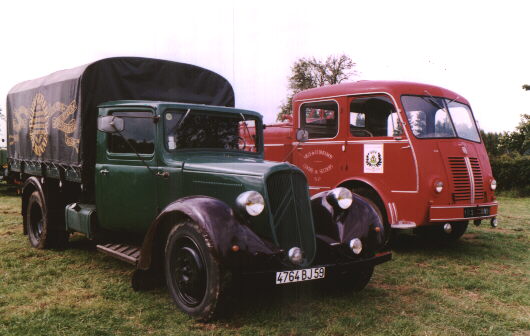 Camion Citroen et Berliet.jpg (38970 octets)