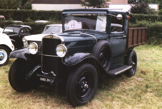 Camionnette.jpg (54182 octets)