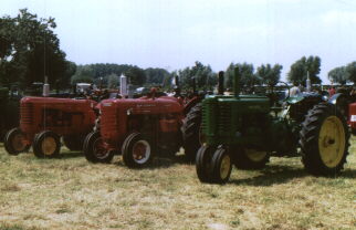 Tracteur expo 1.jpg (17415 octets)